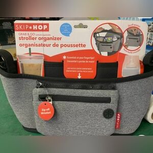 Skip Hop Grab Go & Stroller Organizer w/ Removable Zipper Wristlet Gray